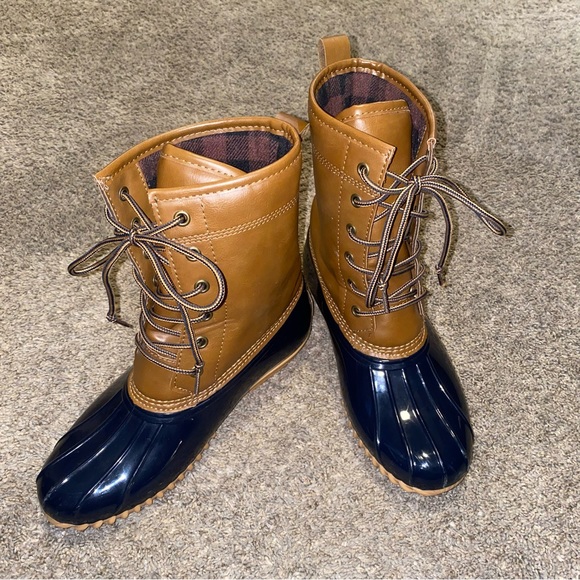 Rain Boots/Sporto Duck Boots - Picture 2 of 7